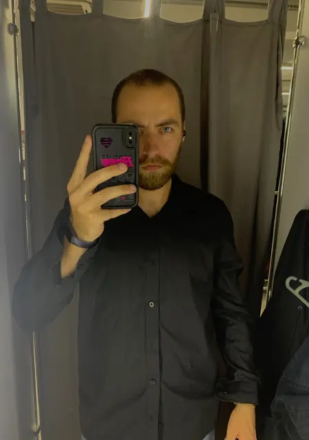 Vanya из Коростеня, ищу на сайте открытые отношения