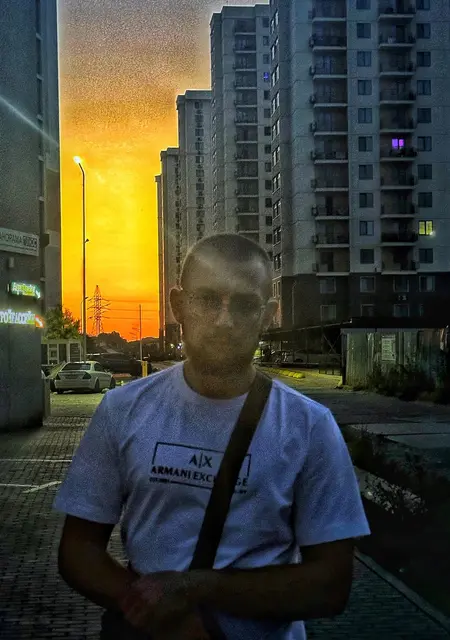 Макс из Ровно, мне 25, познакомлюсь для приятного времяпровождения