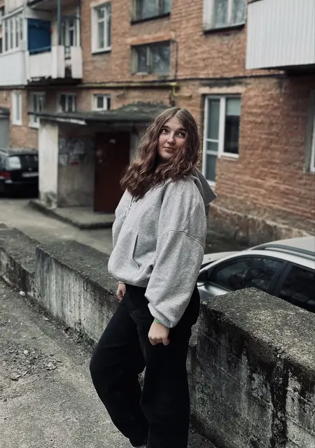 Я Antonina, 18, из Ровно, ищу знакомство для постоянных отношений