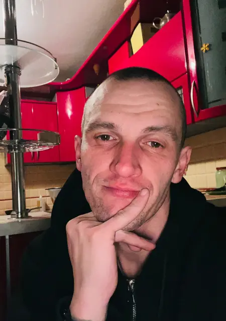 Олександр из Киева, мне 35, познакомлюсь для дружбы