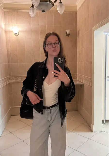 Я Юлия, 18, из Одессы, ищу знакомство для общения