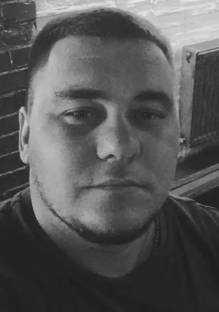 Станіслав з Харкова, мені 31 років, познайомлюсь для постійних стосунків