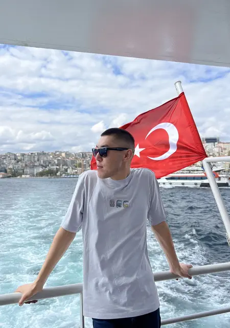 Мади из Талдыкоргана, мне 27, познакомлюсь для постоянных отношений