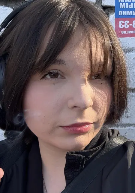 Я Лиза, 18, знакомлюсь без обязательств в Варшаве