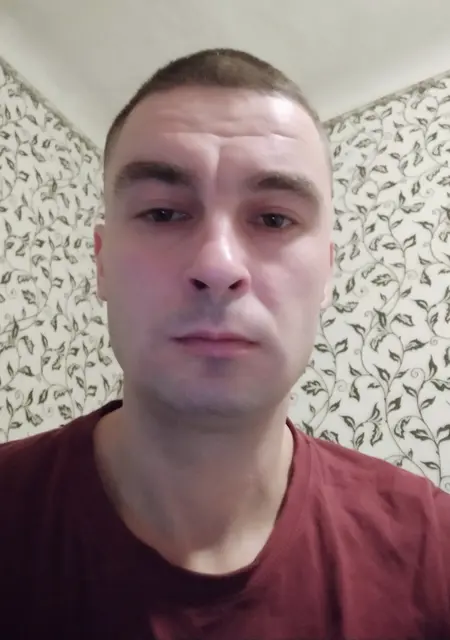 Я Артур, 36 років з Ярмолинці, шукаю знайомство для приємного проведення часу