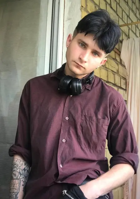 Я Кіріл, 24, знакомлюсь на одну ночь в Киеве