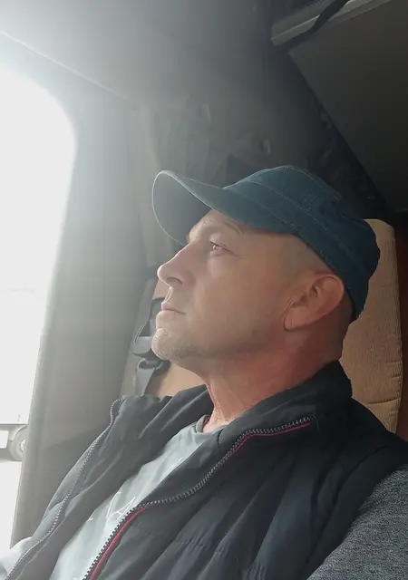 Я Александр, 54, знакомлюсь без обязательств в Ужгороде