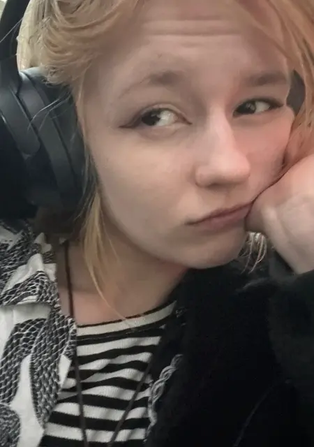 Тая из Таллина, ищу на сайте общение
