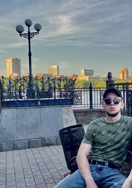Я Адам, 25, из Донецка, ищу знакомство для открытые отношения