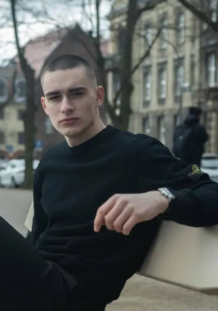 Я Захар, 22, знакомлюсь без обязательств в Сумах