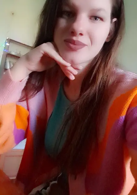 Кристина из Кривого Рога, мне 24, познакомлюсь для вирта