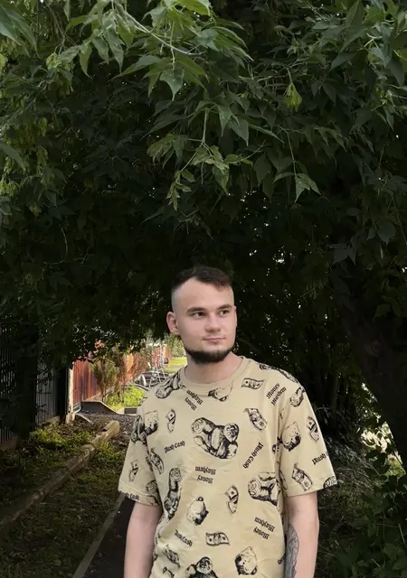 Я Роман, 25, знакомлюсь для постоянных отношений в Берлине