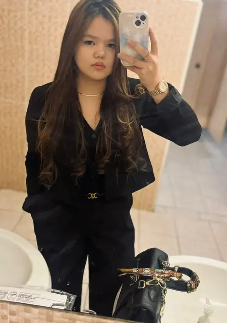 Я Ulmira, 18, из Шымкента, ищу знакомства без обязательств