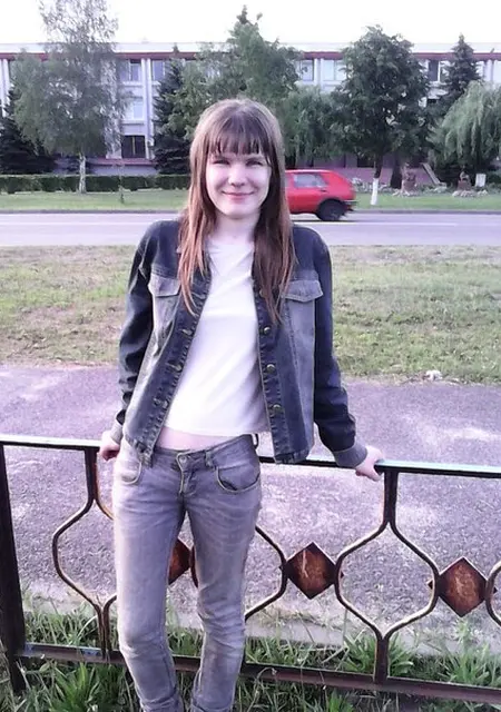 Я Инна, 28, из Светлогорска, ищу знакомство для постоянных отношений