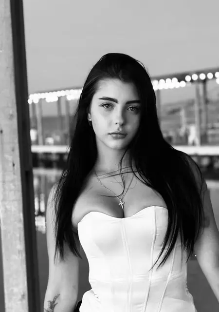 Я Даша, 25, знакомлюсь для общения в Киеве