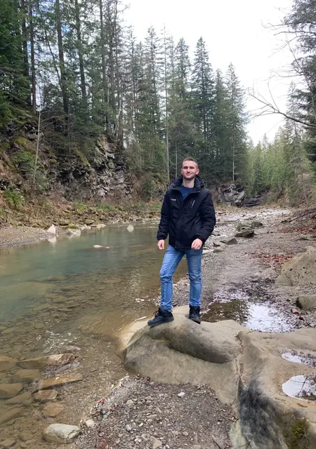 Я Макс, 24 років, знайомлюсь без зобов'язань у Нетішин