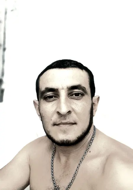 Я Вюсал, 39, знакомлюсь на одну ночь в Селидове