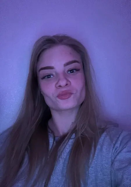Я Мария, 21, из Гомеля, ищу знакомство для дружбы