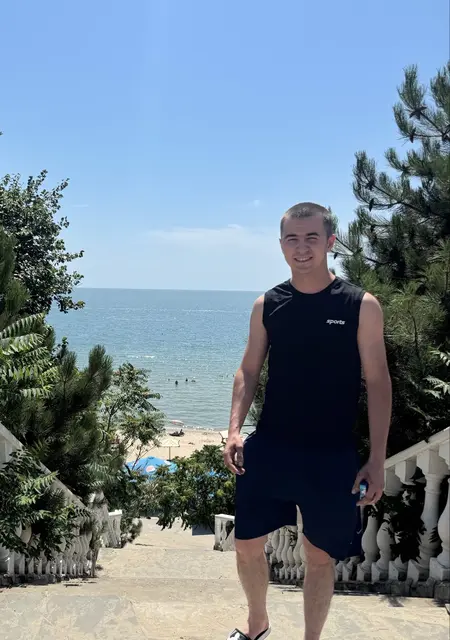 Я Михаил, 28, из Лондона, ищу знакомства без обязательств