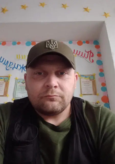 Я Дима, 45, знакомлюсь без обязательств в Городке