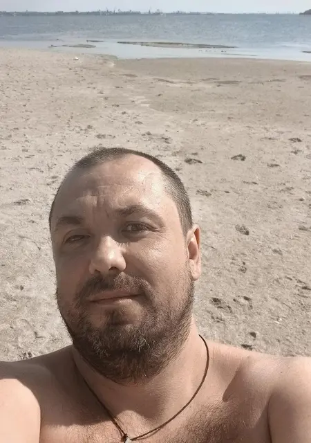 Андрей из Николаева, ищу на сайте знакомства на одну ночь