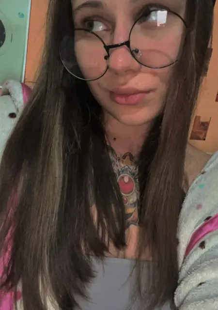 Я Marina, 22, из Харькова, ищу знакомство для общения