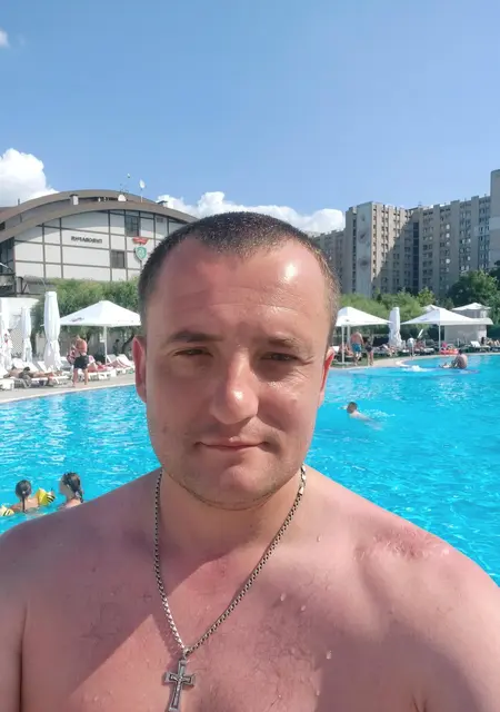 Иван з Шостки, мені 37 років, познайомлюсь без зобов'язань