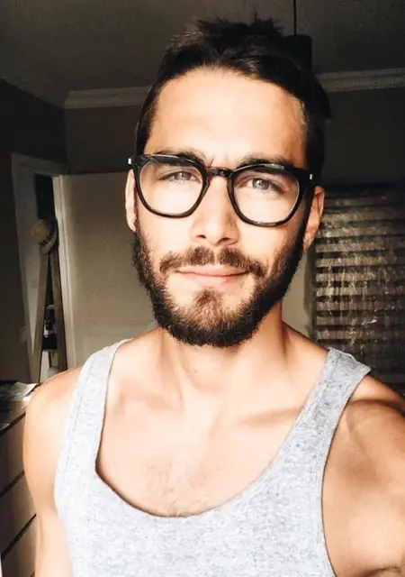 Андрій з Червонограда, шукаю на сайті спілкування