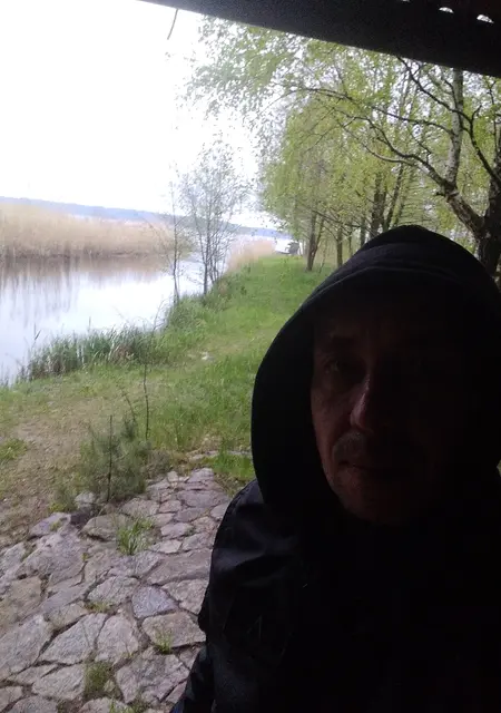 Я Женя, 44, из Ивано-Франковска, ищу знакомства без обязательств