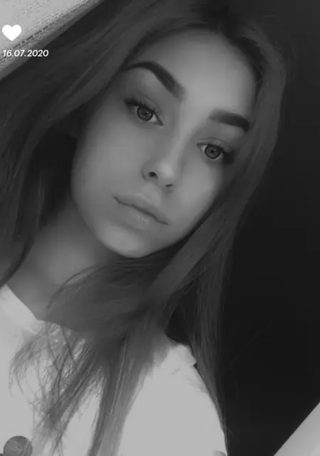 Я Виктория, 23 років з Ужгород, шукаю знайомство для постійні стосунки