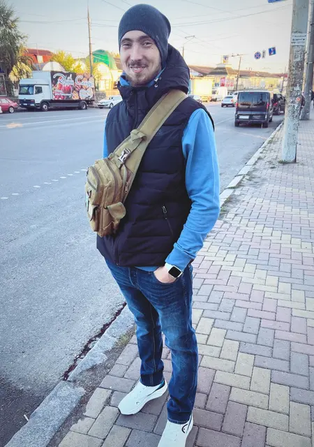 Денис из Винницы, мне 27, познакомлюсь без обязательств