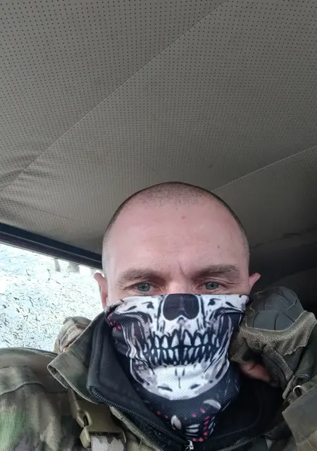 Я Александр, 44, из Первомайска, ищу знакомства на одну ночь