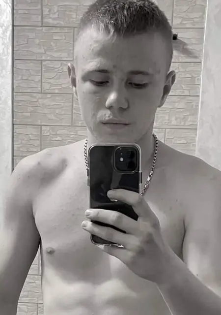 Василь з Ніжин, мені 19 років, познайомлюсь для спілкування