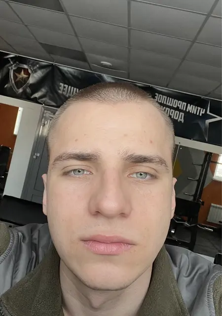 Сергей из Бобруйска, мне 21, познакомлюсь для открытые отношения