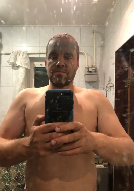 Я Віктор, 40, знакомлюсь на одну ночь в Броварах