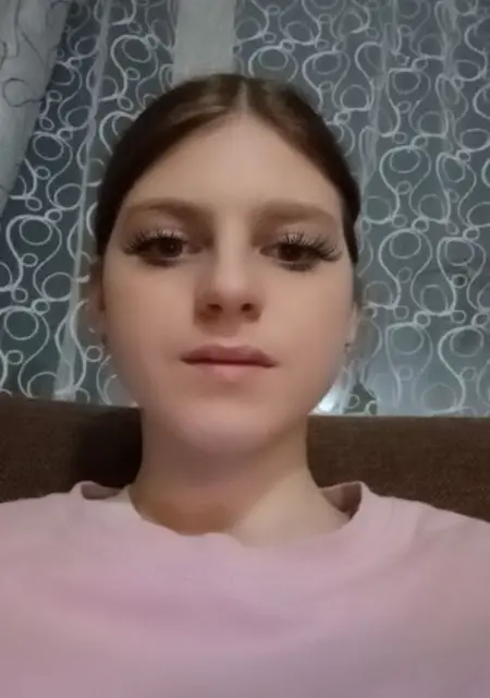 Я Лена, 18, знакомлюсь для открытые отношения в Витебске
