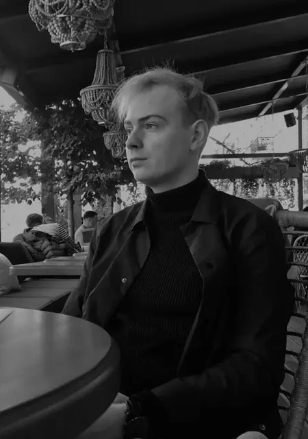 Максим из Броваров, ищу на сайте знакомства без обязательств