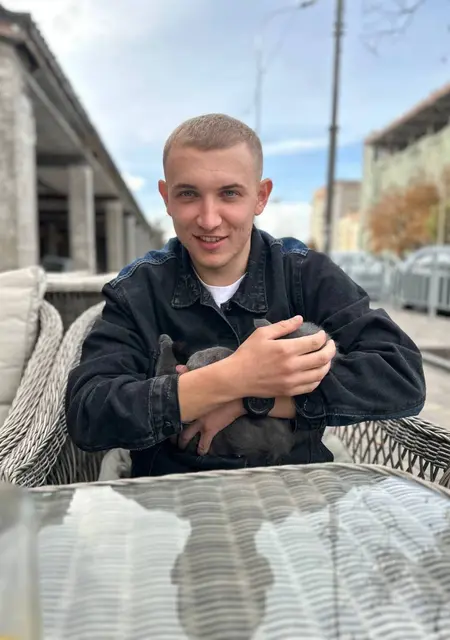 Я Стас, 26, знакомлюсь без обязательств в Мариуполе