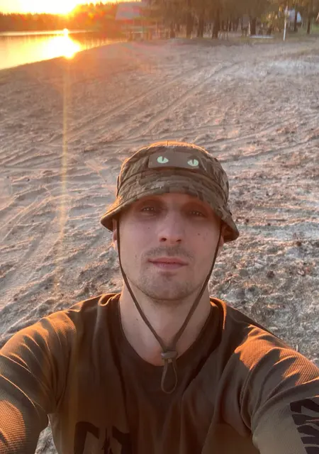 Я Valerii, 27, из Киева, ищу знакомство для приятного времяпровождения