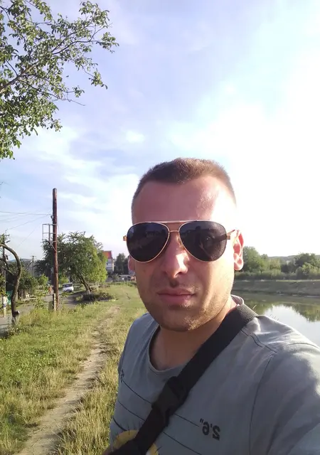 Олександр из Ужгорода, ищу на сайте знакомства на одну ночь