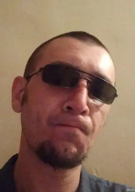 Пипен з Івано-Франкове, мені 37 років, познайомлюсь на одну ніч