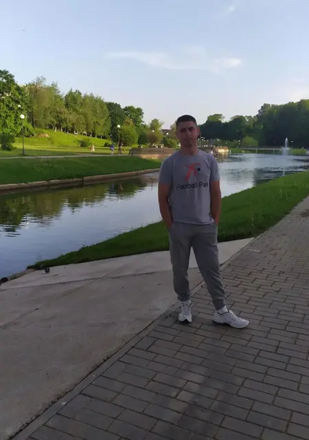 Александр з Вознесенськ, мені 34 років, познайомлюсь для дружби