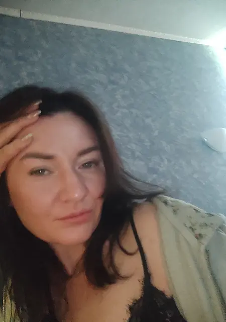 Я Алёна, 35 років з Макіївки, шукаю знайомство для вірт