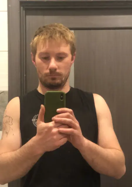 Андрей из Харькова, ищу на сайте знакомства без обязательств