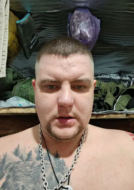 Я Ник, 31 років, знайомлюсь на одну ніч у Єнакієвому