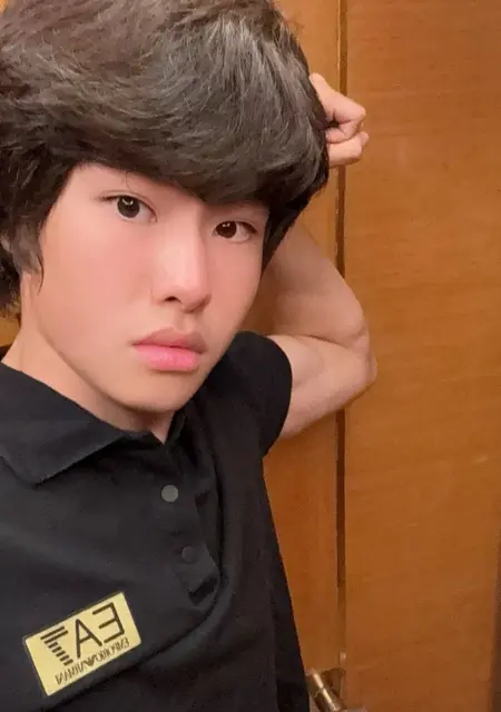 Аян из Астаны, мне 19, познакомлюсь на одну ночь