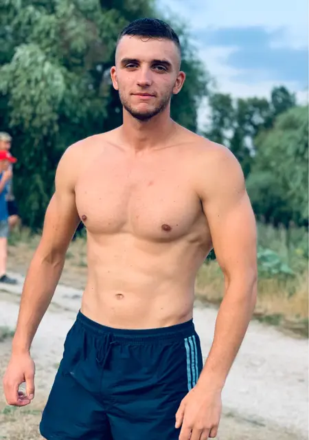 Я Саша, 26, знакомлюсь для общения в Краматорске