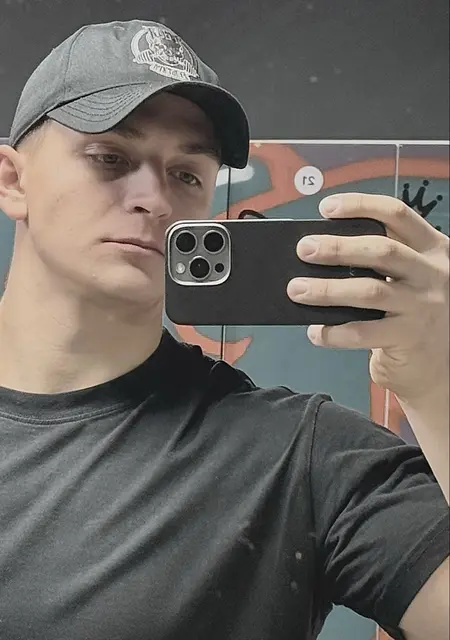 Я Женя, 22, знакомлюсь без обязательств в Осло